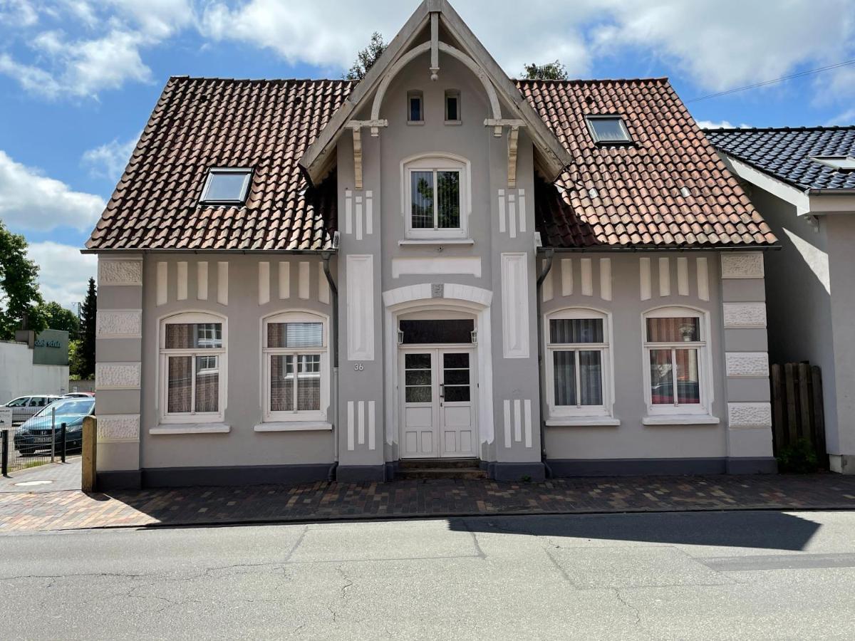 Citygluecknms - Direkt Am Bahnhof Und Einkaufszentrum ノイミュンスター エクステリア 写真