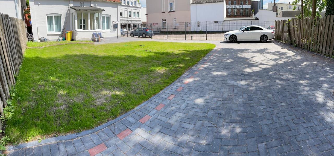 Citygluecknms - Direkt Am Bahnhof Und Einkaufszentrum ノイミュンスター エクステリア 写真